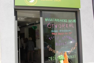 Vegebistro a café Slnečný dvor – Žilina